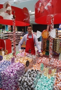 stand campana bombones lind granel stand campana bombones lind granel