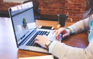 Cómo enfrentarse a una entrevista de trabajo online
