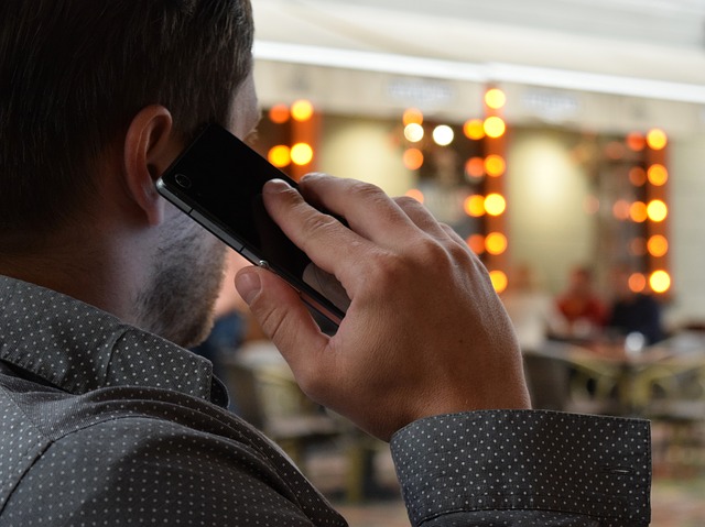 Claves para tener éxito en una entrevista de trabajo por teléfono