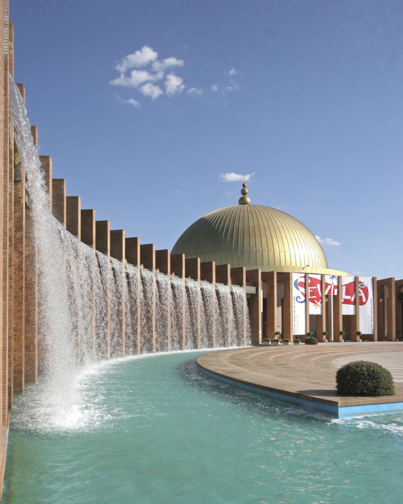 Azafatas FIBES Sevilla